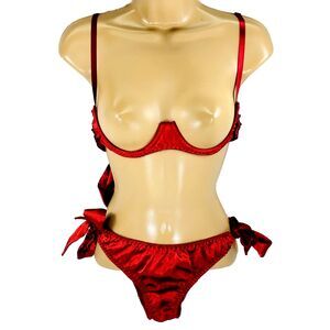 BlueBella Victorias Secret Lingerie Set 8 10 Cut Away Underwire Tie Thong Satin